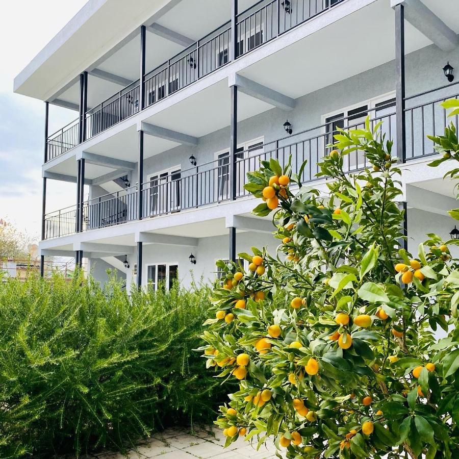 Hotel Mandarin Pitsunda Exterior foto